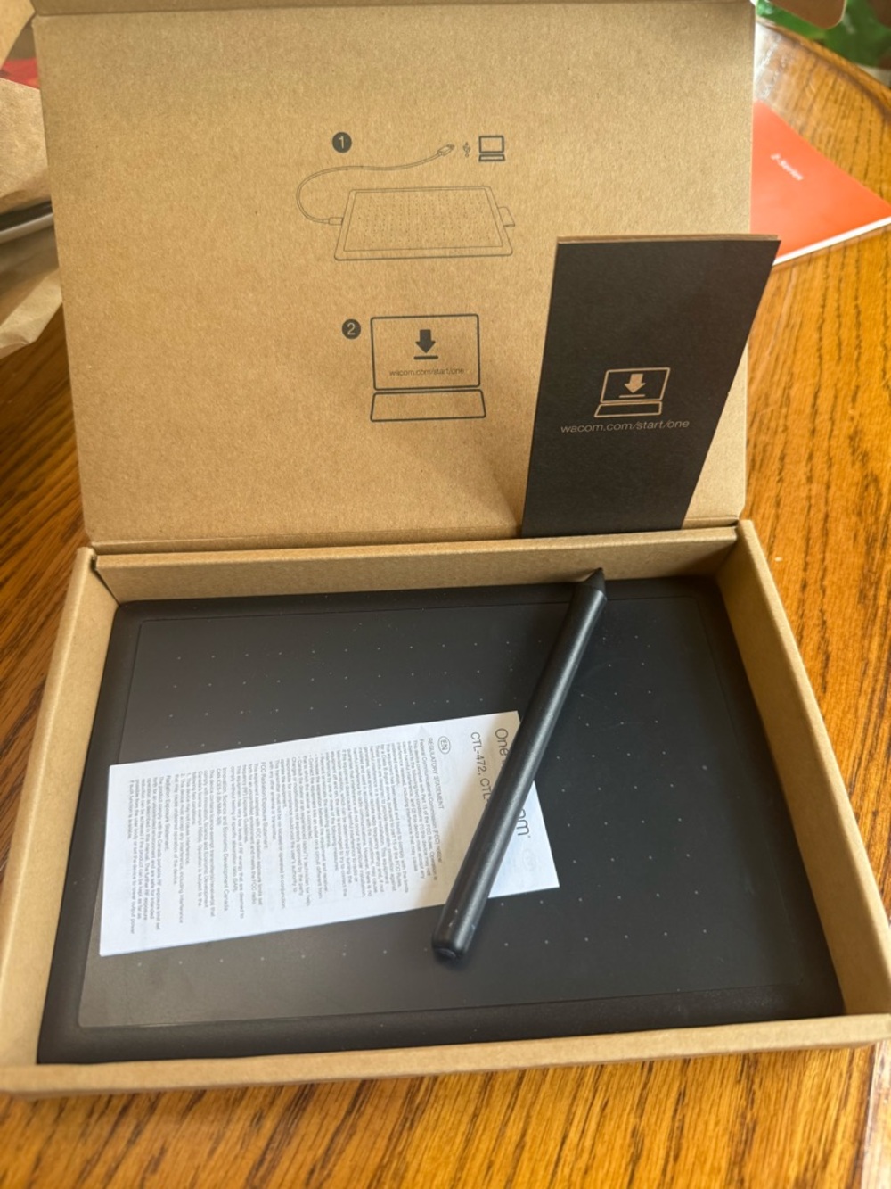 Wacom One Drawing Tablet – Black - Picture 2 of 4
